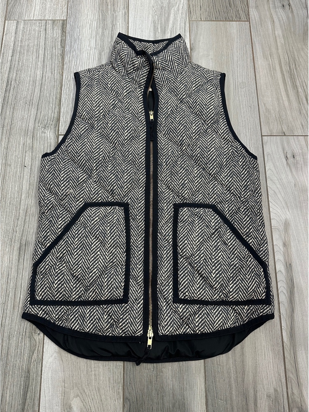 J.Crew Women's Quilted Herringbone Vest XS Black and Cream